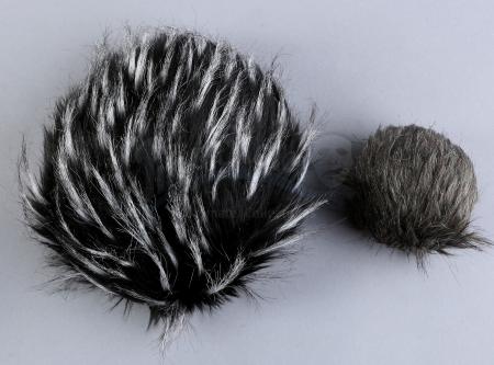 Lot # 12: 'The Trouble with Edward' (202) - Set of Six Tribbles - 3